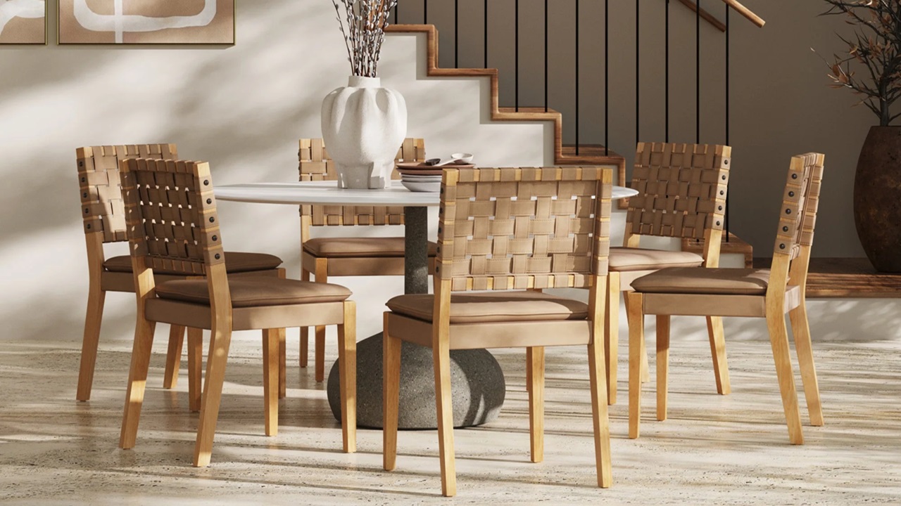 Leather Dining Chairs: A Blend of Elegance and Durability